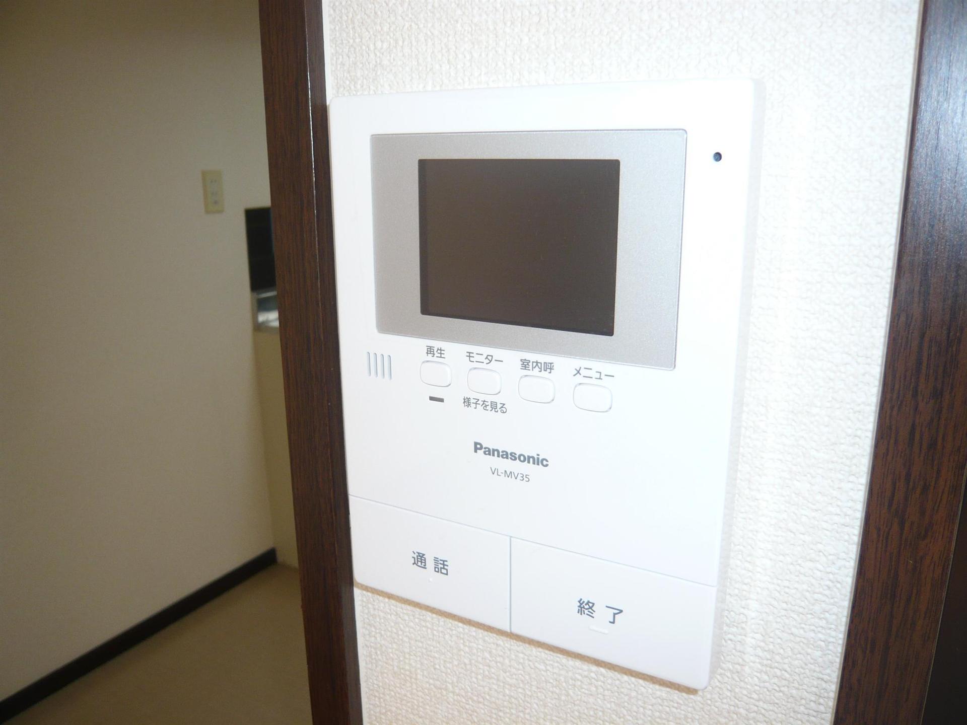 セキュリティ　お部屋の中から来訪者がわかるので安心ですね☆