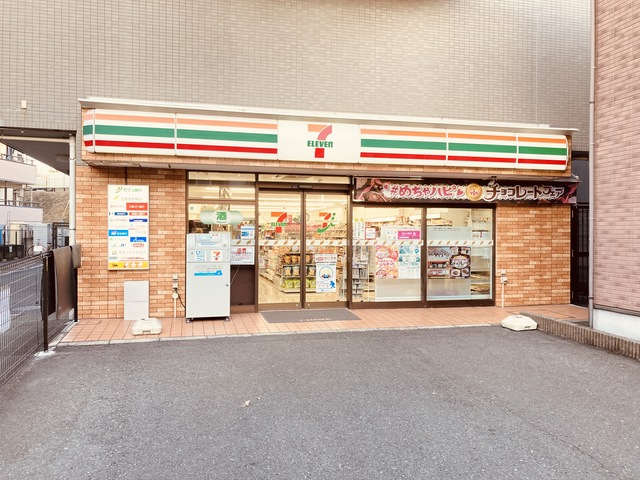 コンビニ　セブンイレブン横浜弘明寺口店（コンビニ）まで1059m