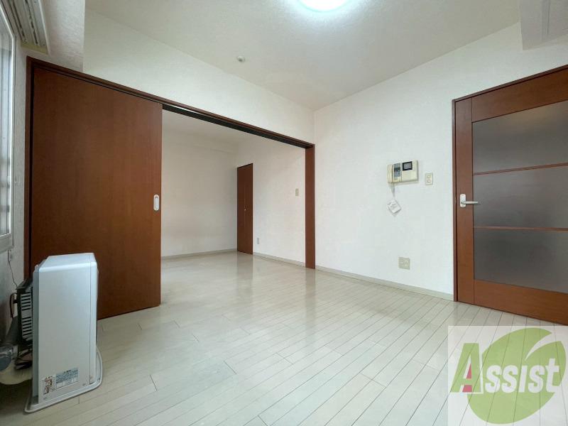 居室・リビング　広くてキレイなお部屋が広がっていて、充実した生活が送れそう。