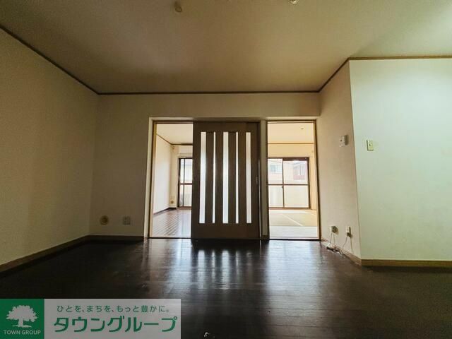その他部屋・スペース　※写真は別部屋の反転タイプです。