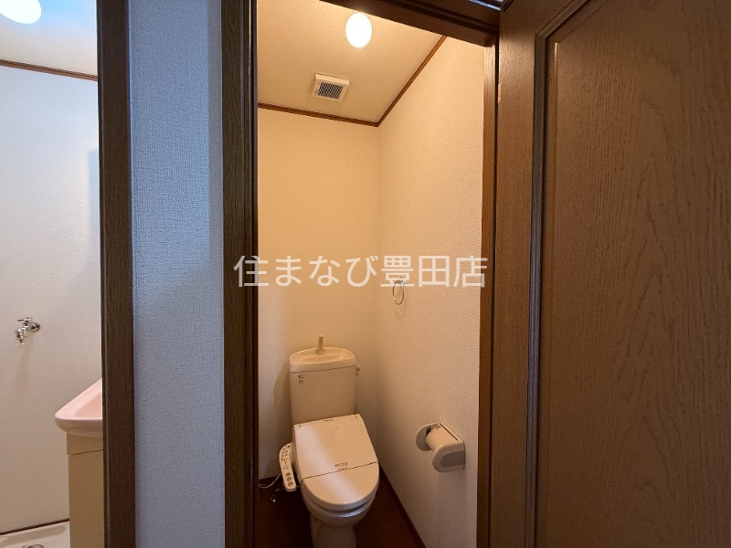 ヨーロピアンシャレー東新煉瓦の家のトイレ写真