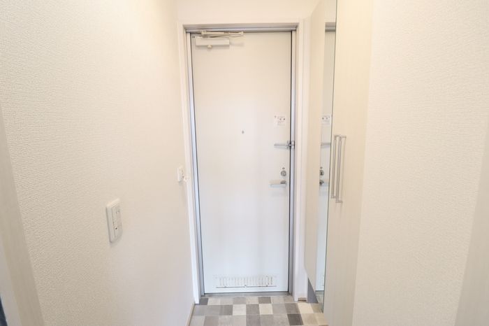 玄関　西口連絡通路