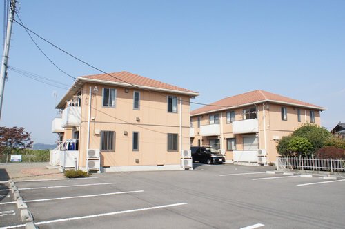 レルシールＡの建物外観