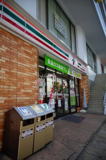 【コア新大工町のコンビニ】