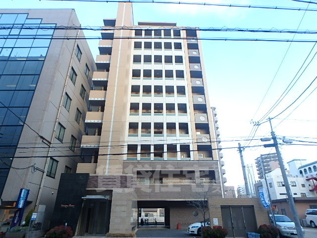 名古屋市中区上前津のマンションの建物外観