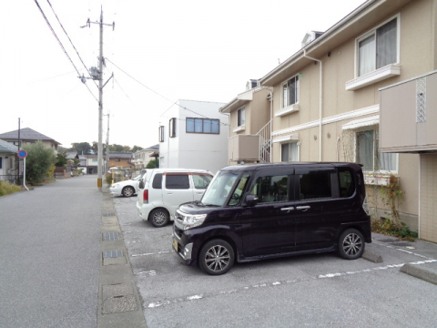 【長浜市大戌亥町のアパートの駐車場】