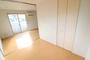 居室・リビング　※同物件、別部屋になります。