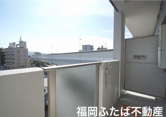 【福岡市西区愛宕のマンションのバルコニー】