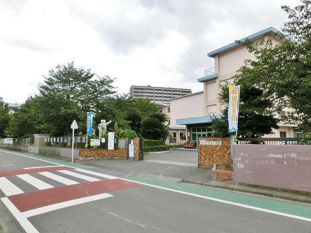 リモージュ野上の小学校