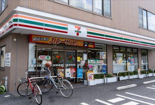 コンビニ　セブンイレブン 練馬大泉学園駅北店（コンビニ）まで158m