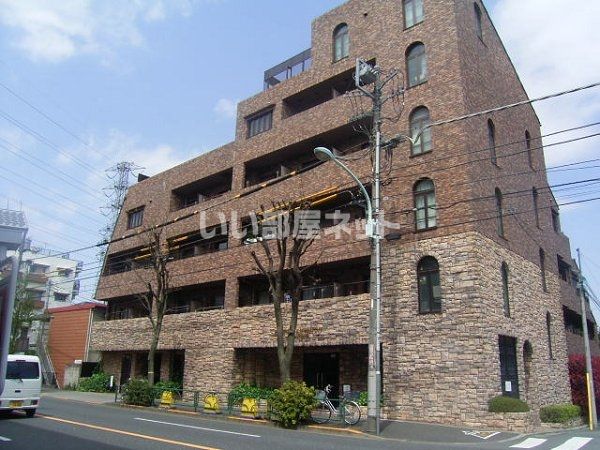 【武蔵野市吉祥寺南町のマンションの建物外観】