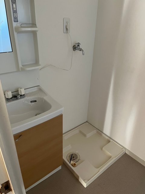 洗面設備　同物件別部屋です