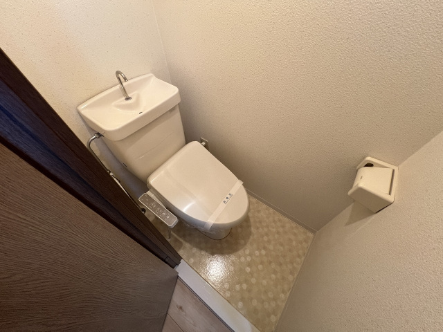 トイレ　同タイプのお部屋の写真です