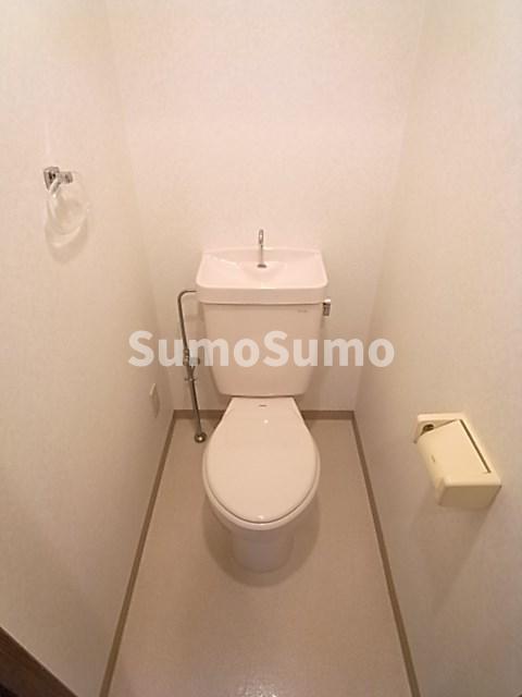 トイレ　トイレもきれいです
