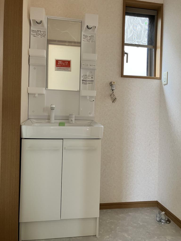 洗面設備　退去リフォーム時、新品交換済み。