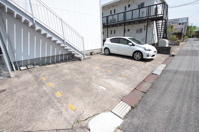 駐車場　駐車場（要空き確認）