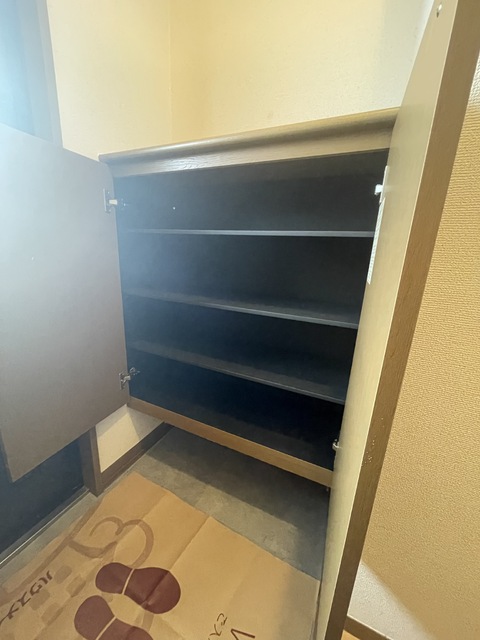 収納　玄関の下駄箱収納