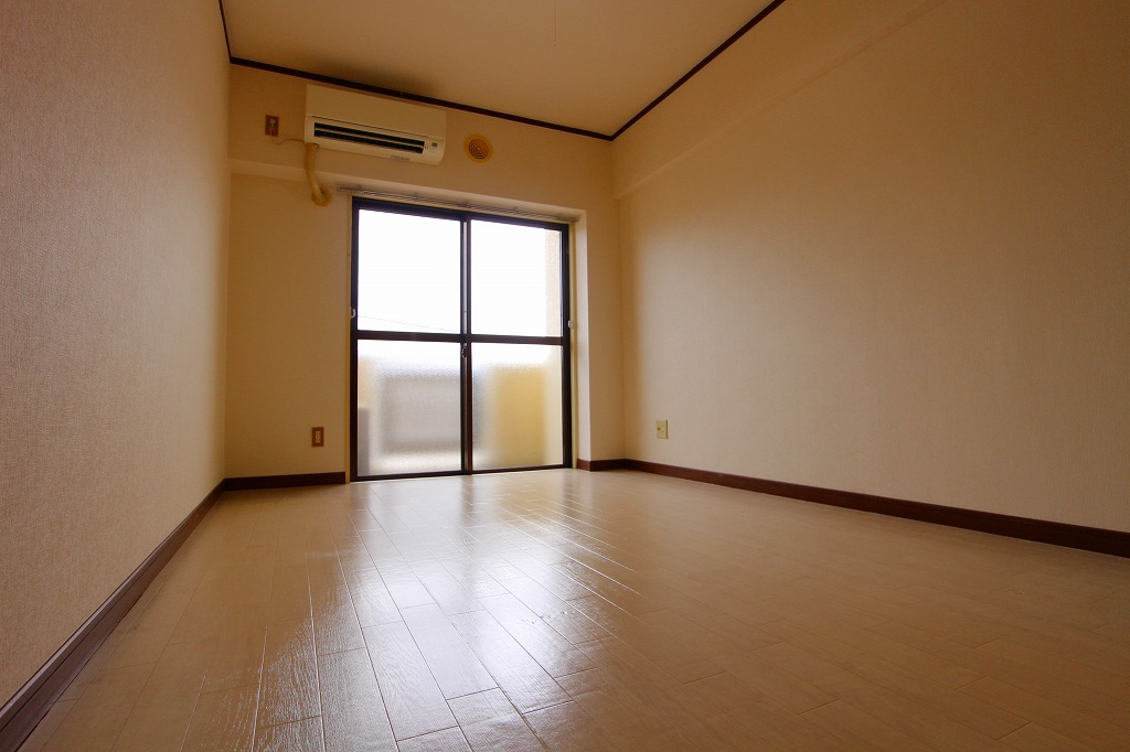 居室・リビング　別号室参照写真