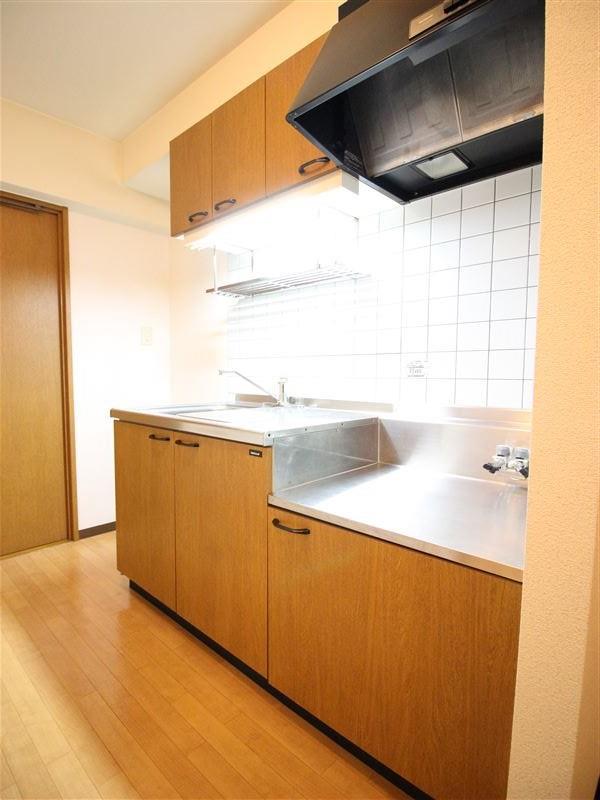 キッチン　独立したキッチンスペースで楽しくお料理