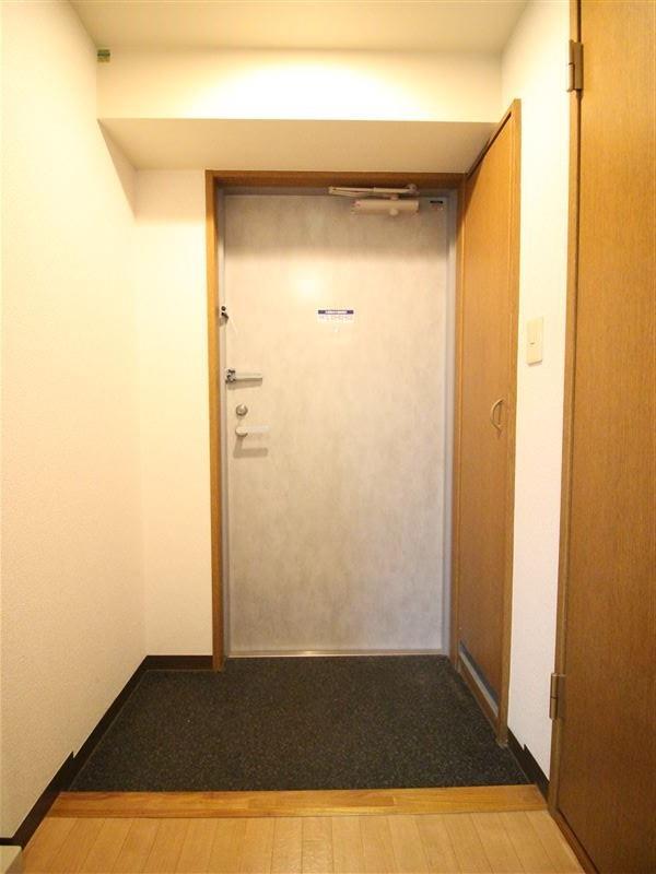 玄関　シューズBOX付きで玄関すっきり