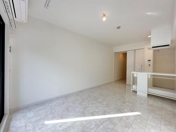 居室・リビング　※別部屋の写真です