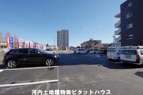 駐車場　敷地内駐車場