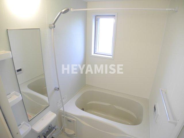 バス・シャワールーム　※室内画像は類似物件のもの