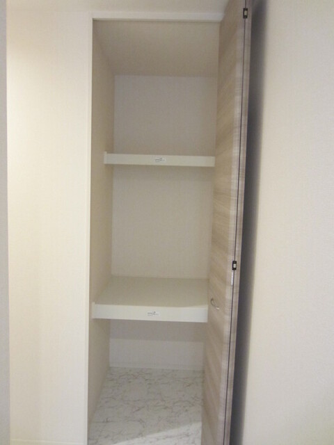 収納　２０２　廊下収納