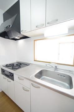 キッチン　広々使える快適な調理スペースです♪