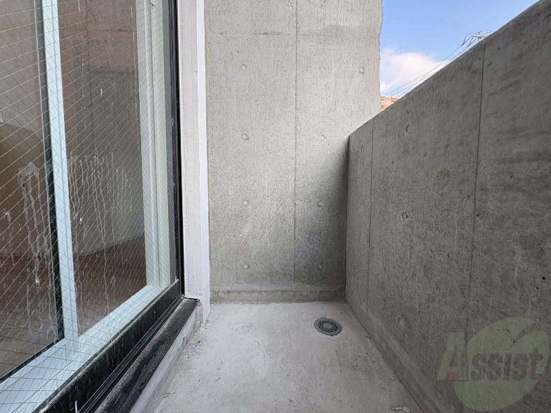 バルコニー　バルコニーです。洗濯物を干したり一息ついたりできますね！