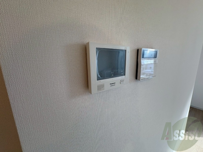 セキュリティ　モニタ付インターホンでセキュリティ面も安心です。