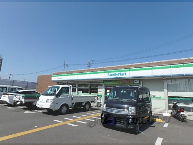 コンビニ　ファミリーマート吉祥院東砂ノ町（コンビニ）まで130m
