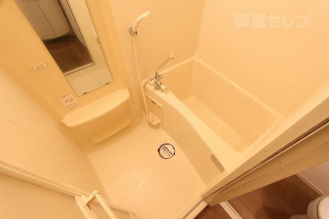 バス・シャワールーム　サーモスタット水栓なので温度調整らくらく。