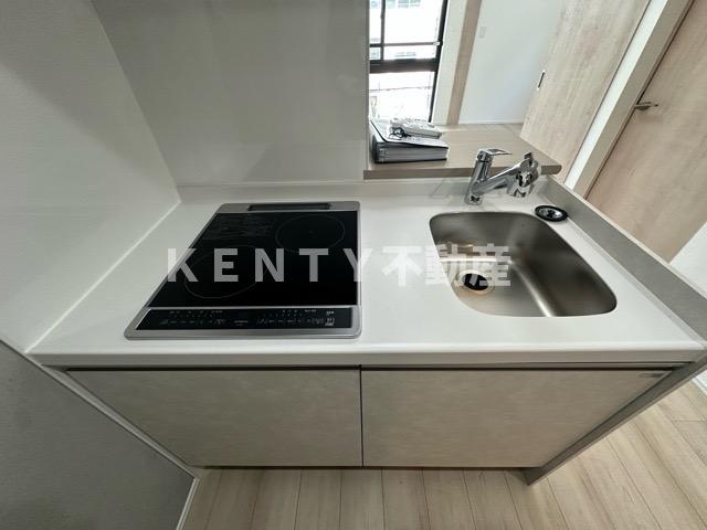 キッチン　コンパクトなキッチンで掃除もラクラク