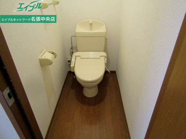 トイレ　同型参考写真