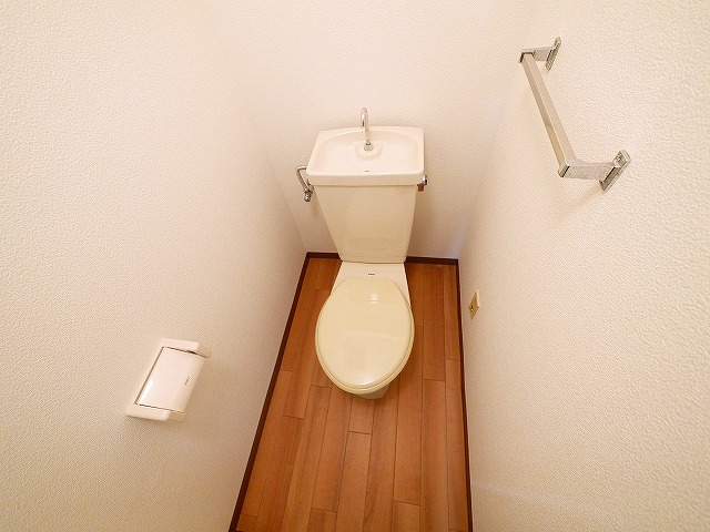 トイレ　シンプルで使いやすいトイレです