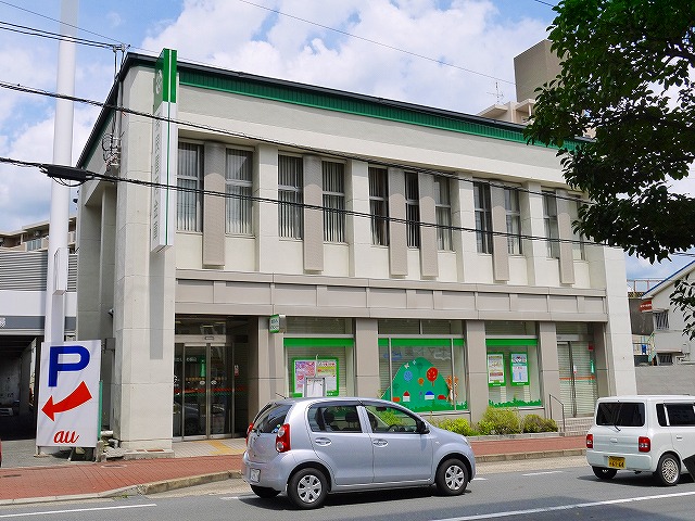 その他　奈良信用金庫 富雄支店（その他）まで352m