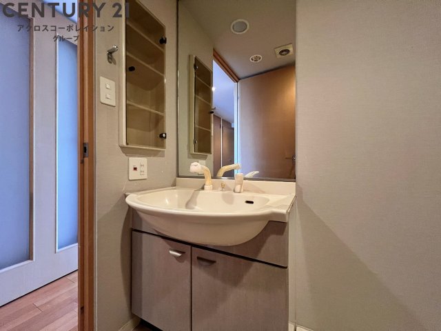 洗面設備　独立洗面化粧台付きでおすすめです！