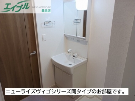 洗面設備　同型タイプ画像