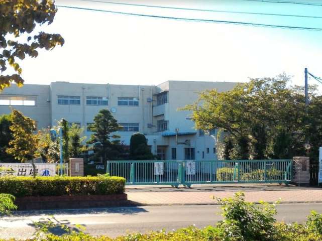 小学校　磐田市立磐田北小学校（小学校）まで243m