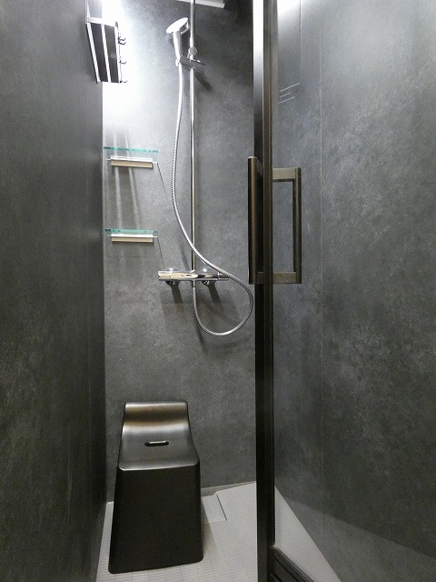 バス・シャワールーム　シャワールーム