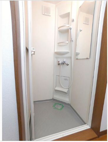 バス・シャワールーム　シャワーブース