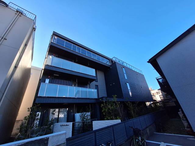 建物外観　2023.12完成　ZEH-M対応旭化成ヘーベルメゾン