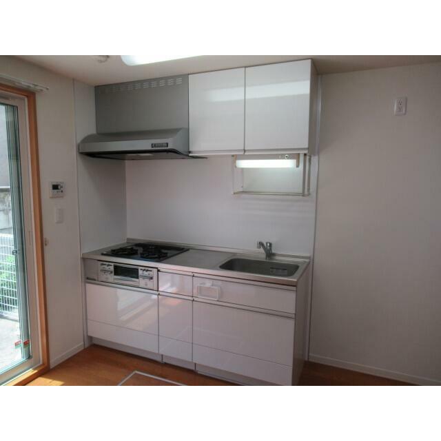 キッチン　同建物、別部屋の写真を使用しております。