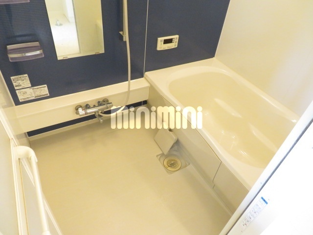 バス・シャワールーム　追い焚きバス