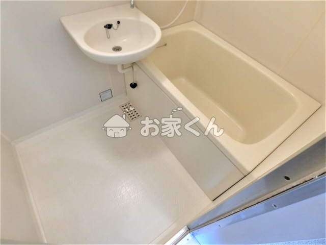 地下鉄西神・山手線 妙法寺駅 徒歩17分 2階建 築33年の風呂写真