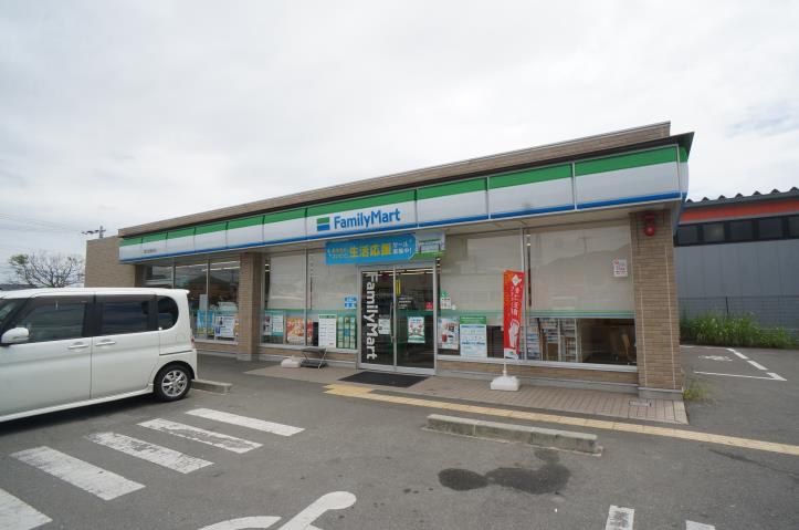 コンビニ　ファミリーマート　香芝良福寺店（コンビニ）まで267m