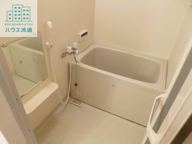 バス・シャワールーム　※写真は別号室です