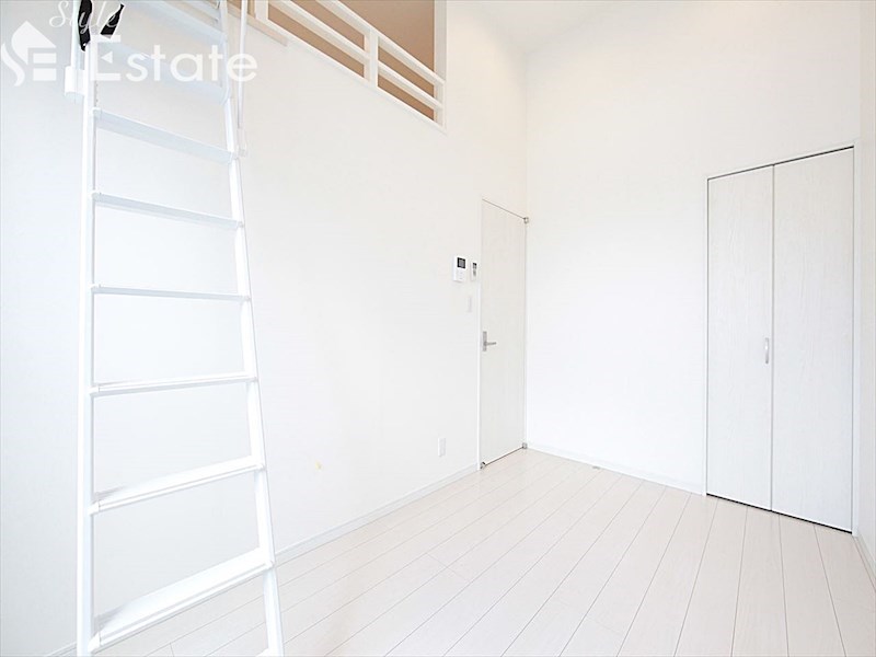 居室・リビング　内装