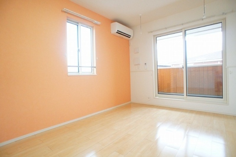 居室・リビング　図面と現状に相違がある場合には現状を優先